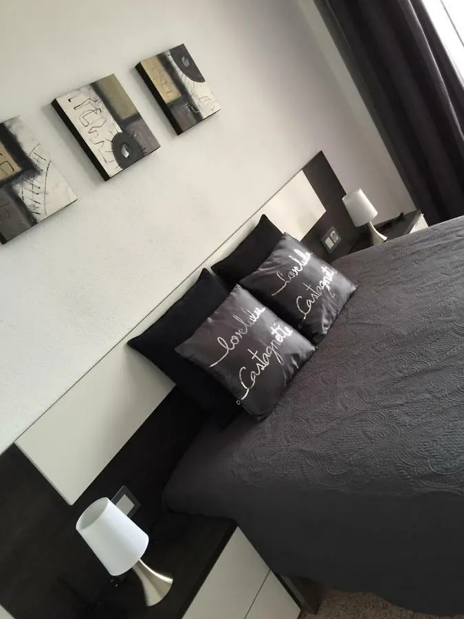 Bonito Y Acogedor Apartamento Con Fibra Салоу Испания